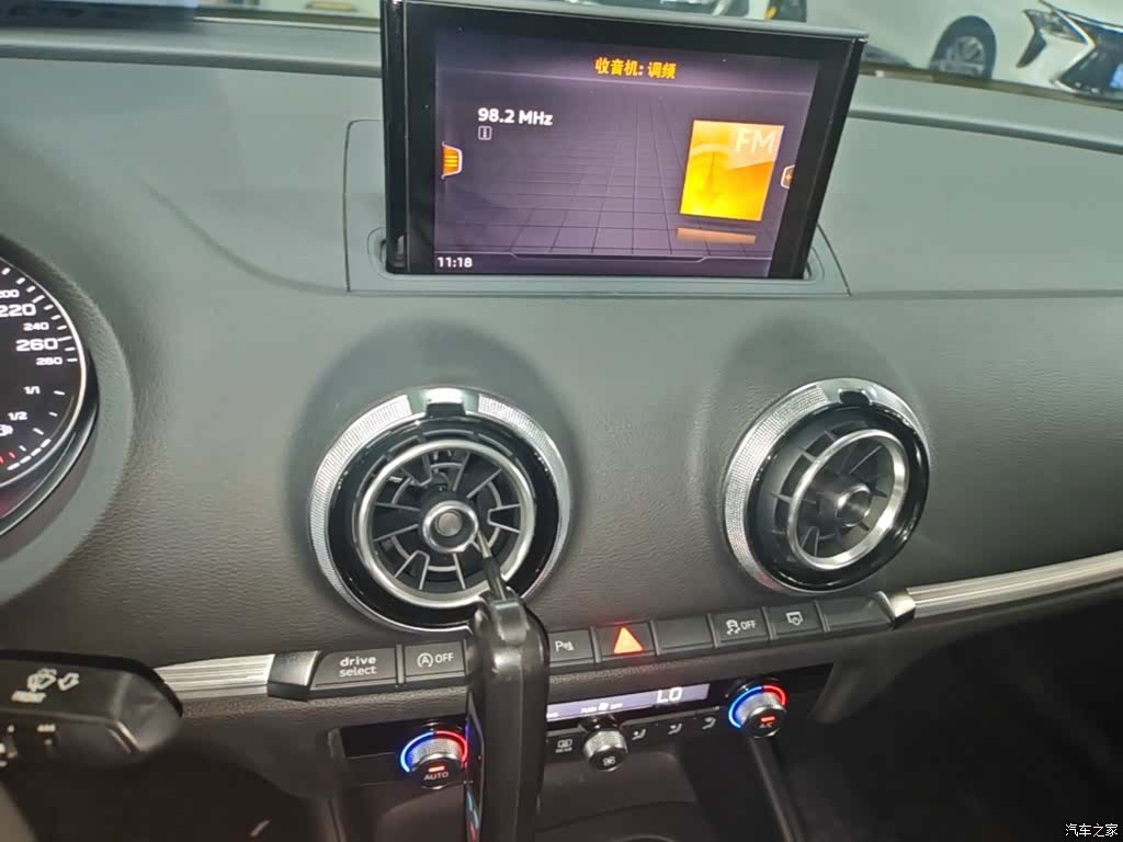 Audi A3, 2018 13