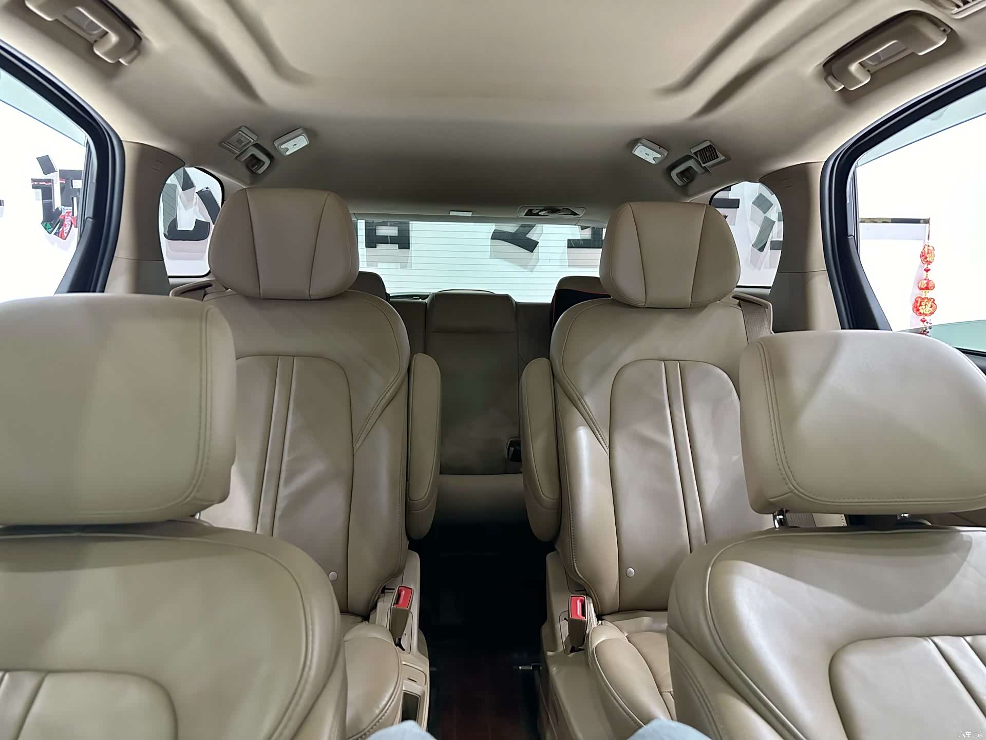 Buick GL8, 2017 13