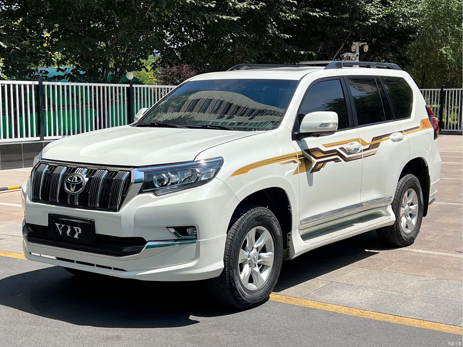 Toyota Prado, 2011 1