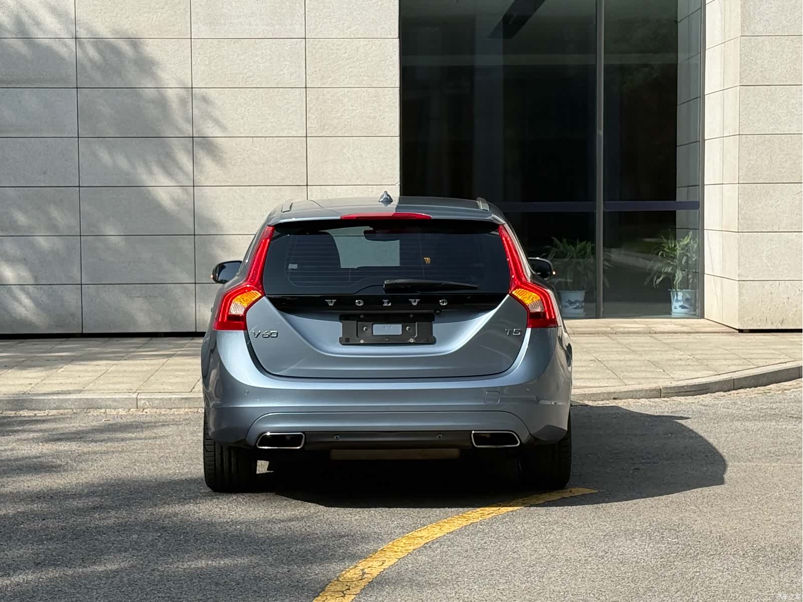 Volvo V60, 2017 19