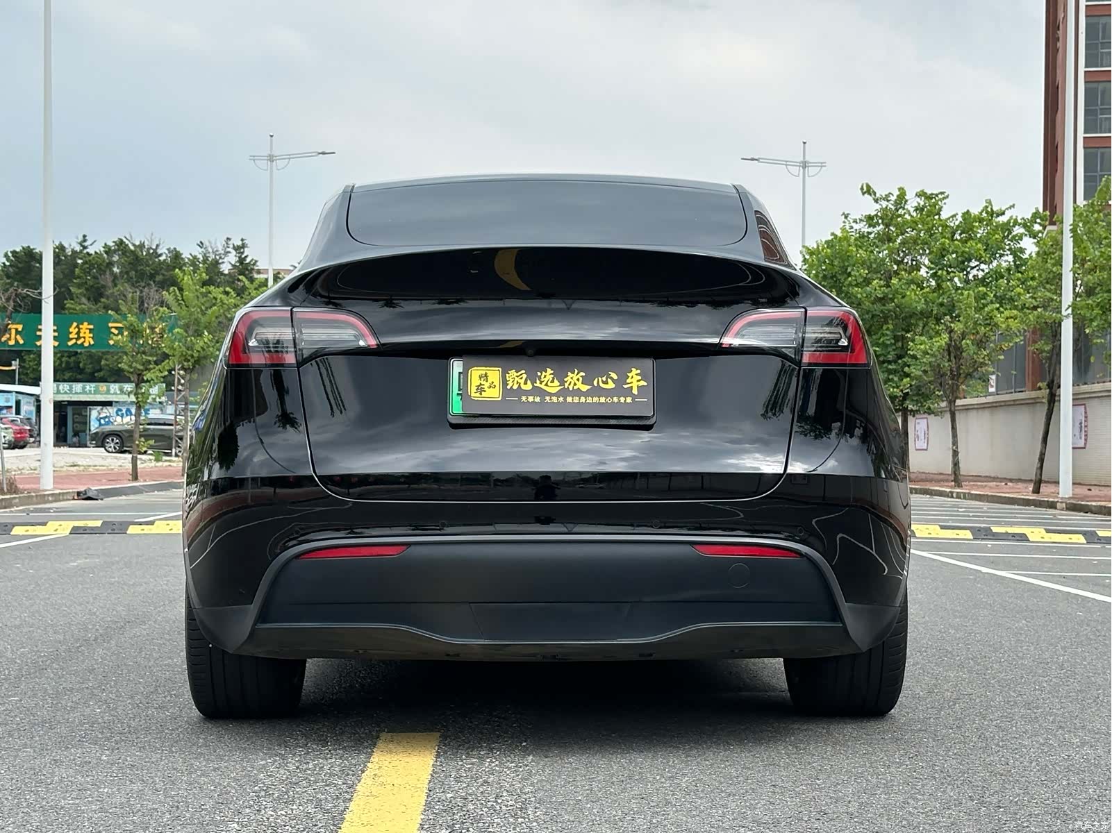 Tesla Model Y, 2022 все фото