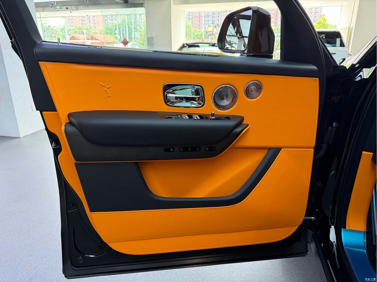 Rolls-Royce Cullinan, 2024 12