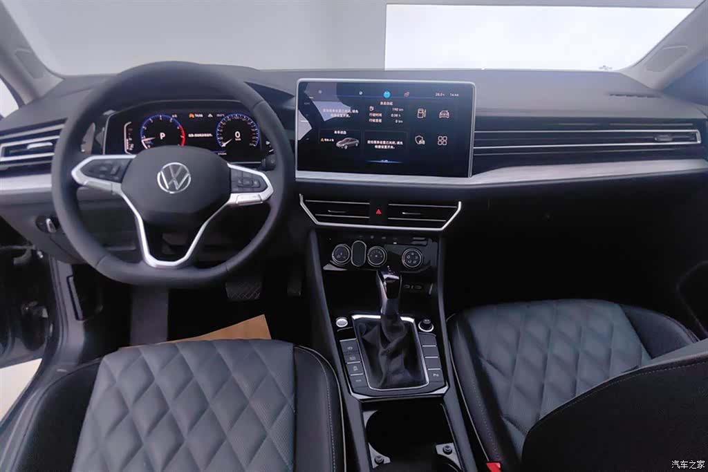 Volkswagen Sagitar, 2024 12