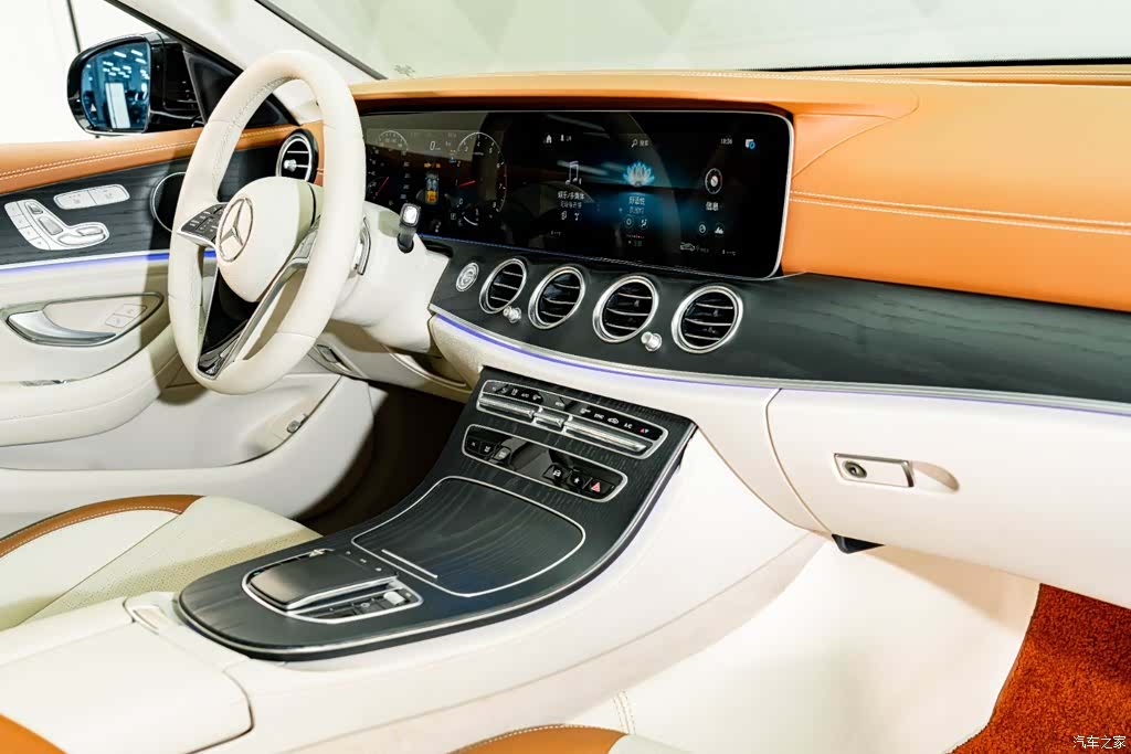 Mercedes-Benz E-Class, 2023 17