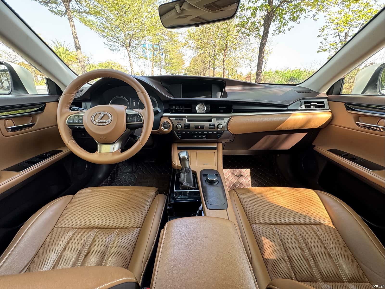 Lexus ES, 2017 9
