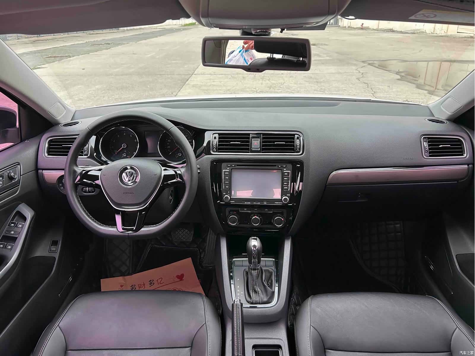 Volkswagen Sagitar, 2016 4