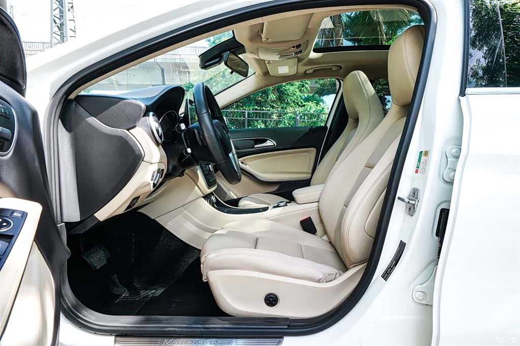 Mercedes-Benz GLA, 2016 8