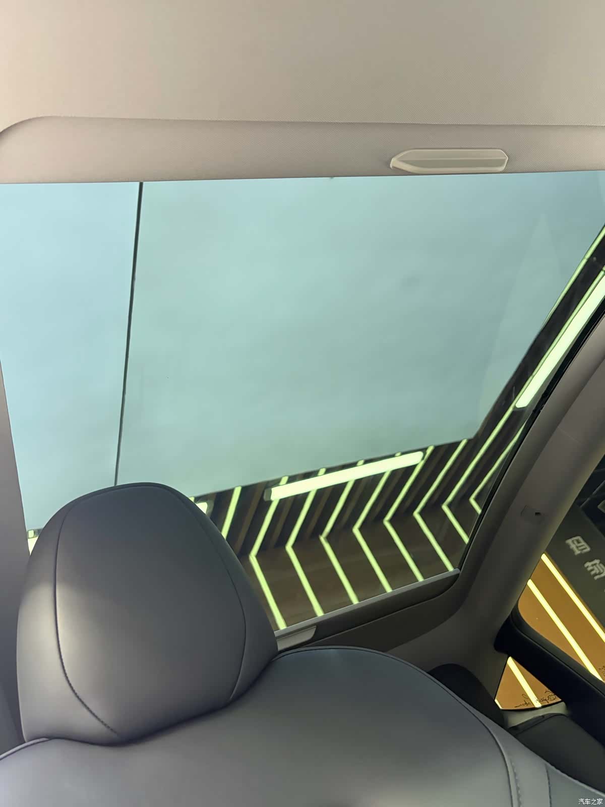 Tesla Model Y, 2023 13