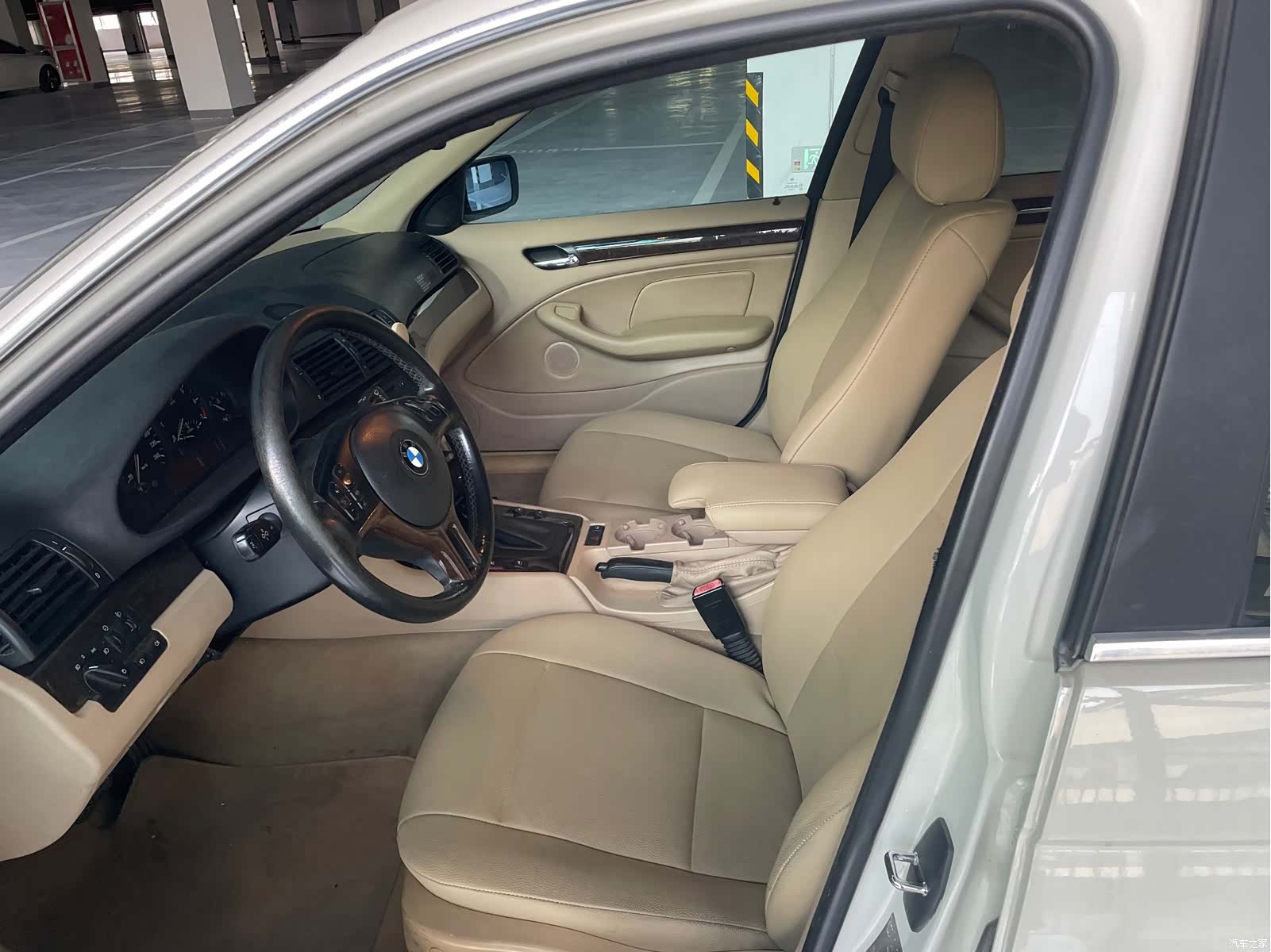 BMW 3 Series, 2003 все фото