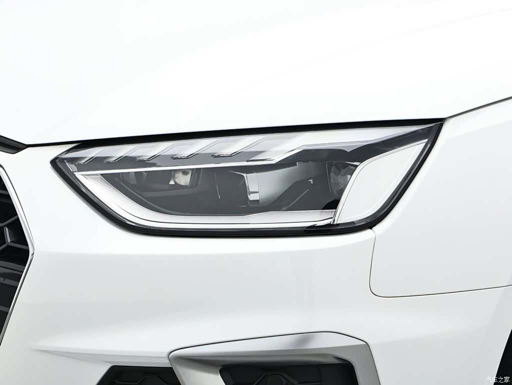 Audi A4L, 2022 18