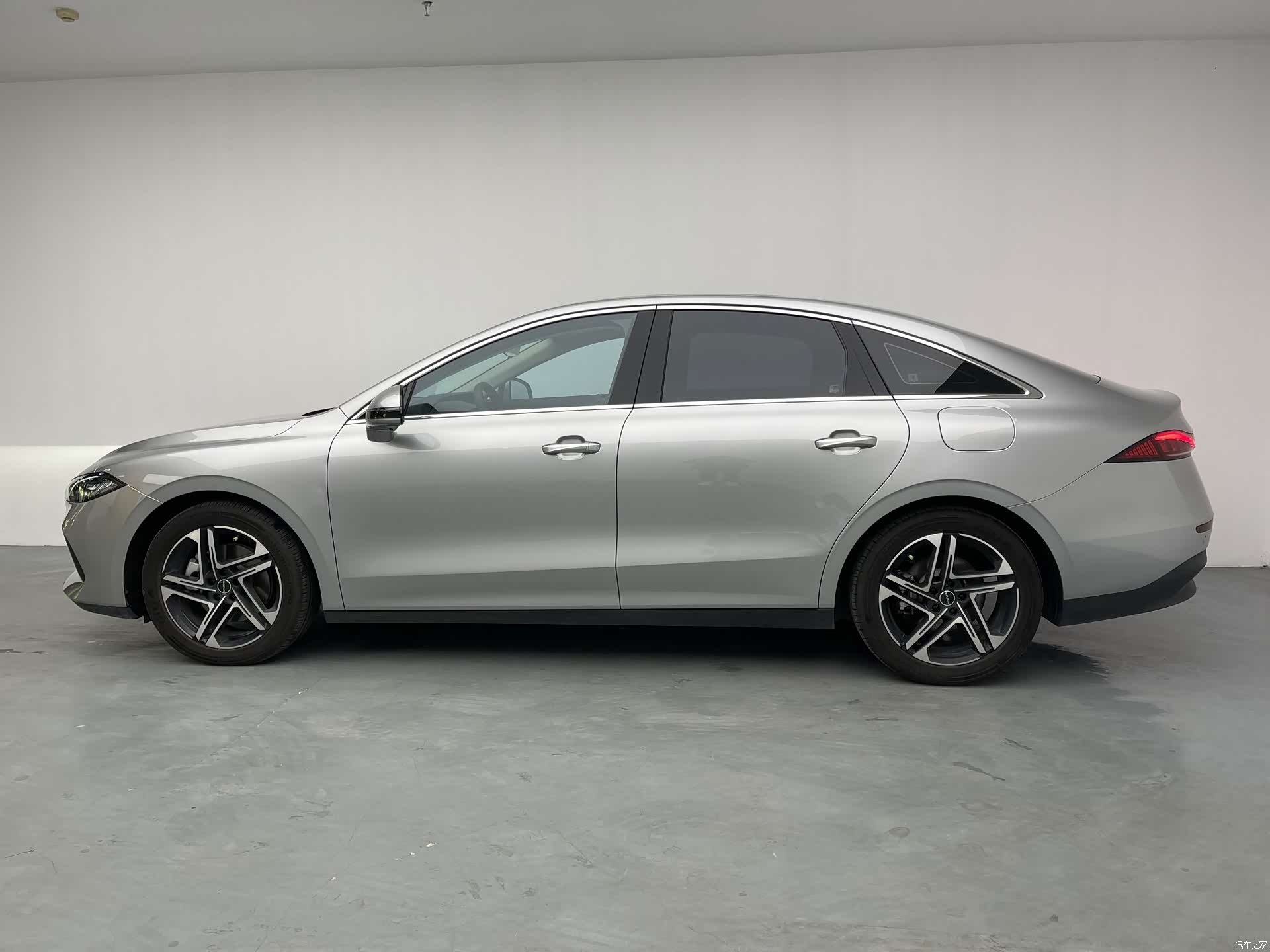 Roewe D7, 2024 7