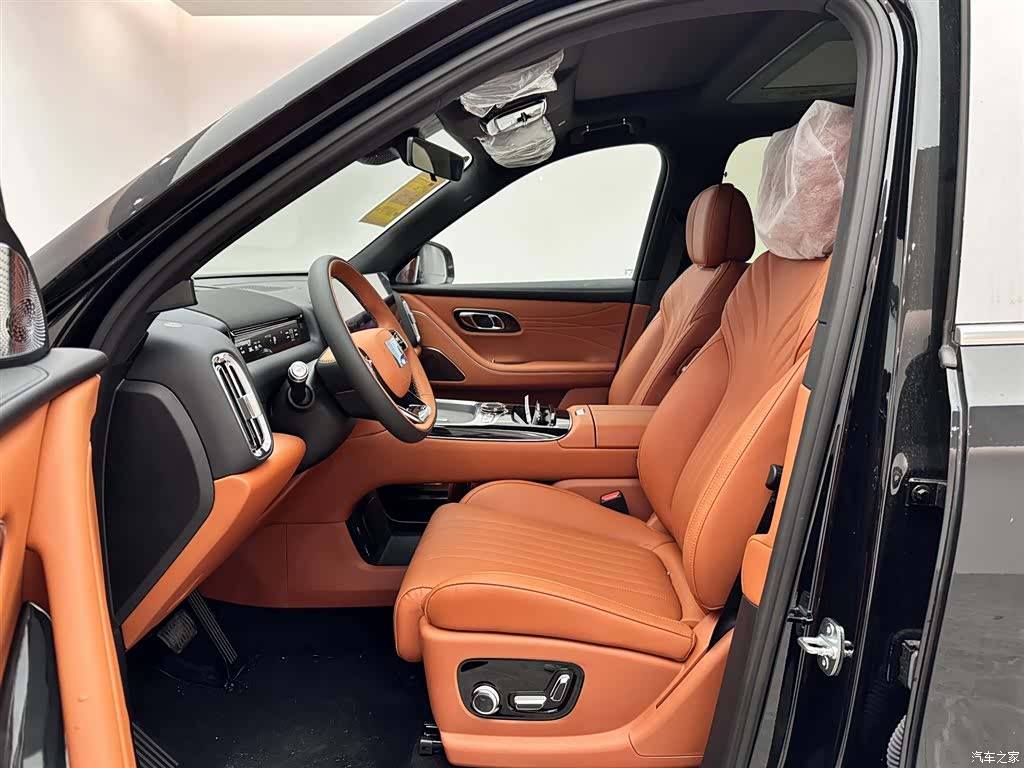 Geely M9, 2025 11