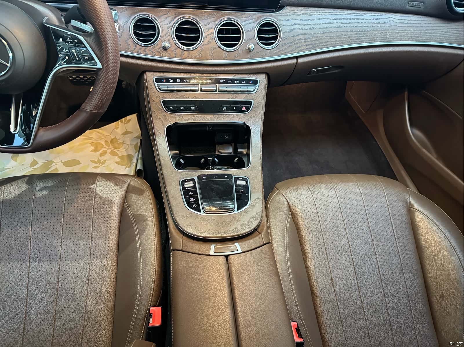 Mercedes-Benz E-Class, 2021 13