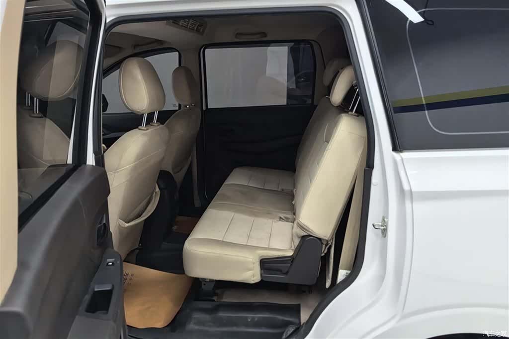 Wuling Hongguang, 2022 11