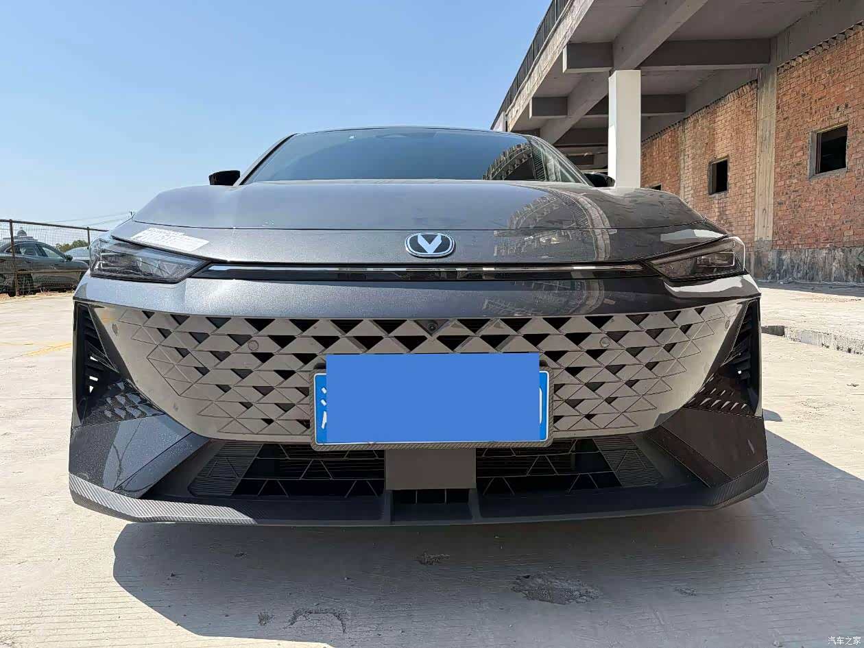 Changan UNI-V, 2024 2