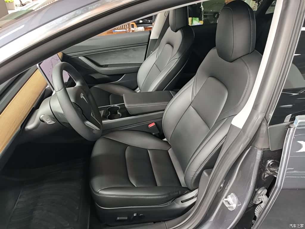 Tesla Model 3, 2020 15