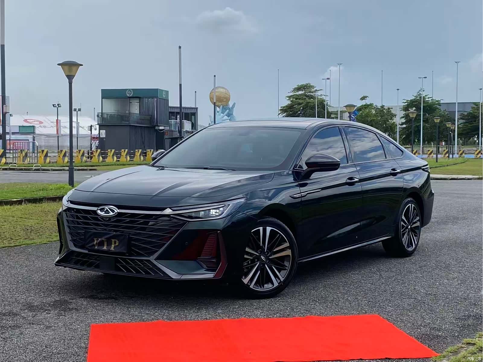 Chery Arrizo 8