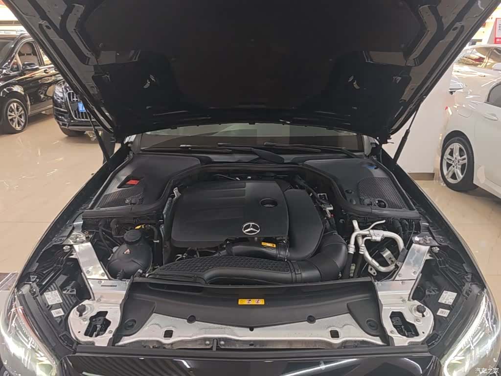 Mercedes-Benz E-Class, 2022 20