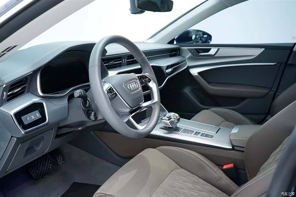 Audi A7L, 2023 20