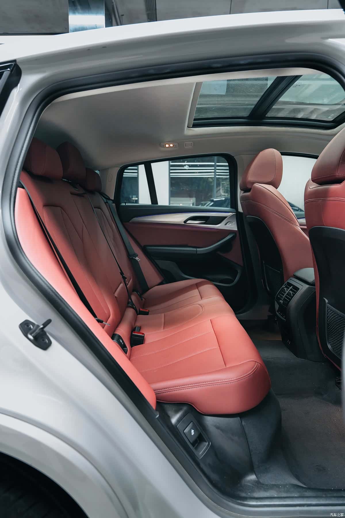 BMW X4, 2023 12