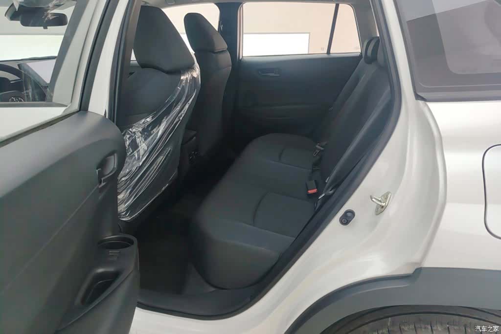 Toyota Corolla, 2026 11