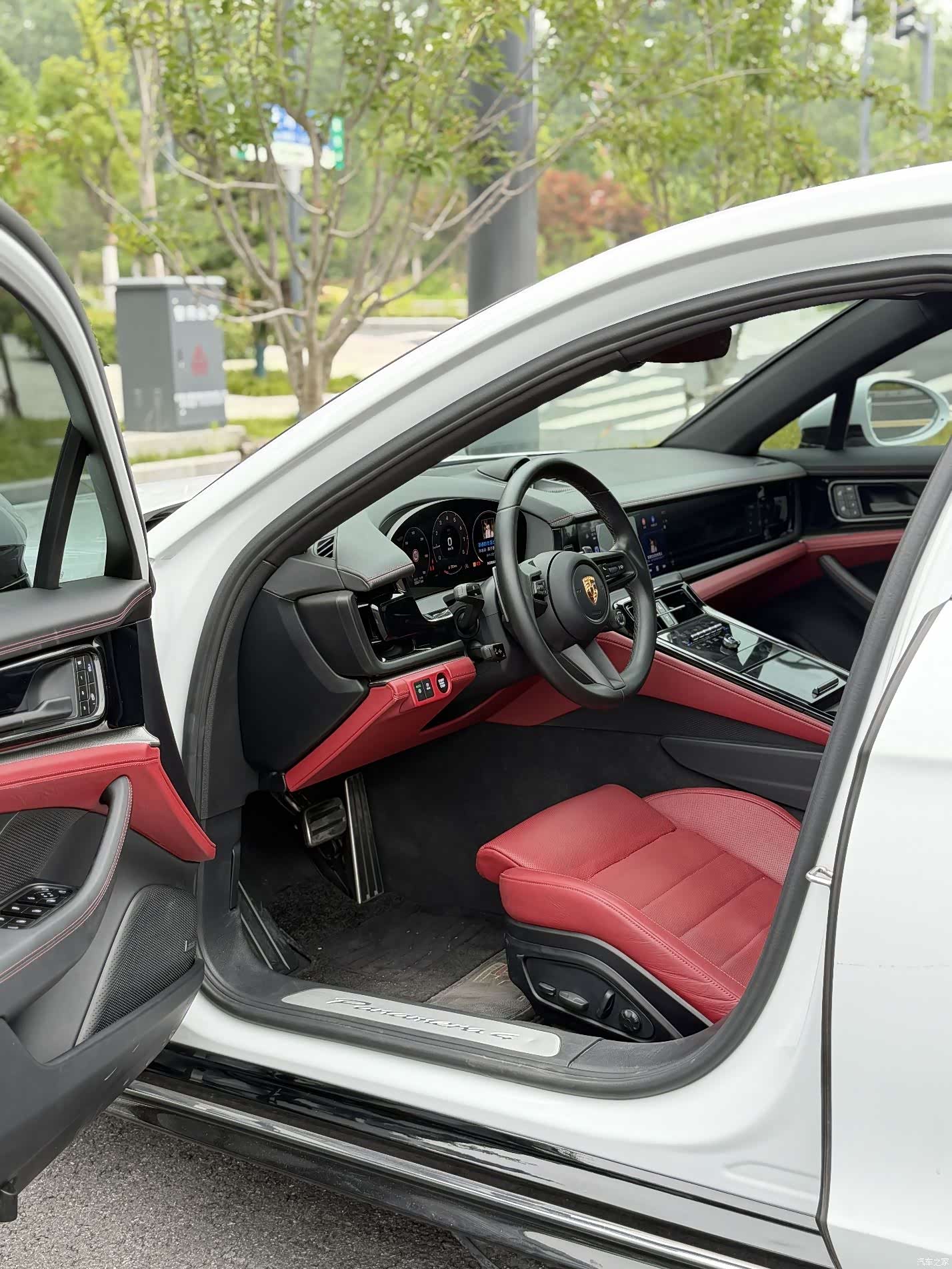 Porsche Panamera, 2024 все фото