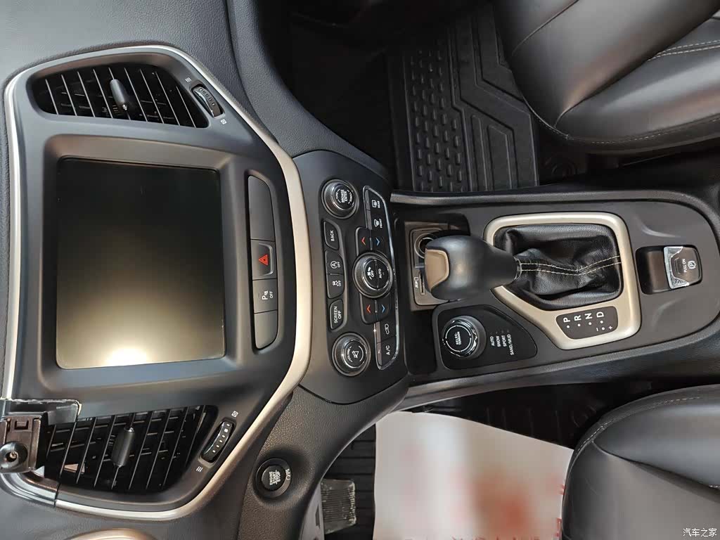 Jeep Cherokee, 2018 15