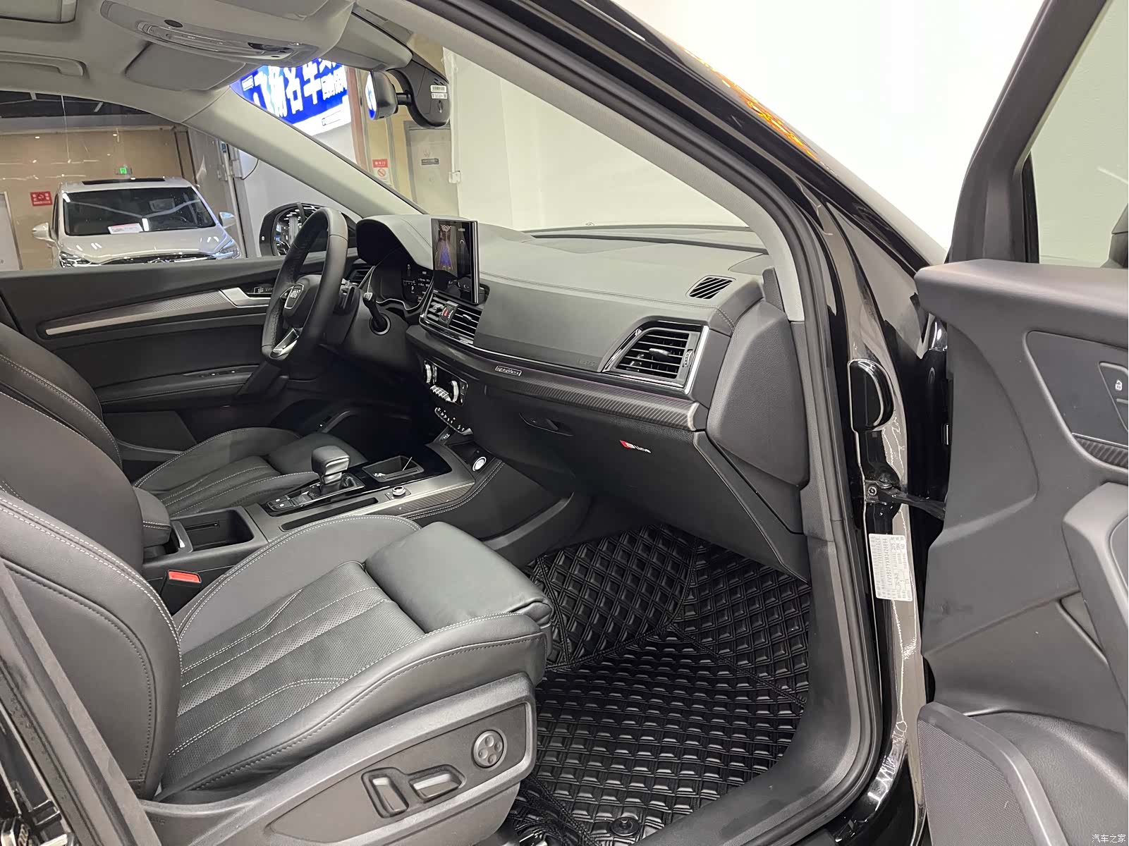Audi Q5L, 2021 13