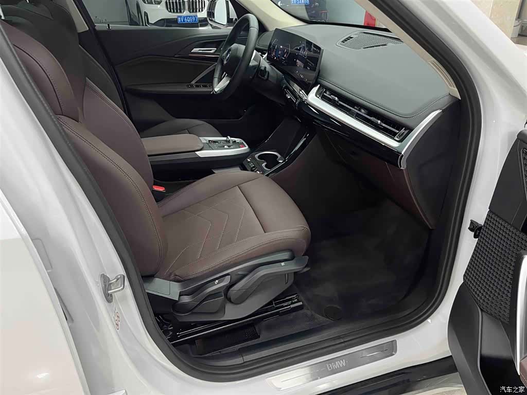 BMW X1, 2023 12