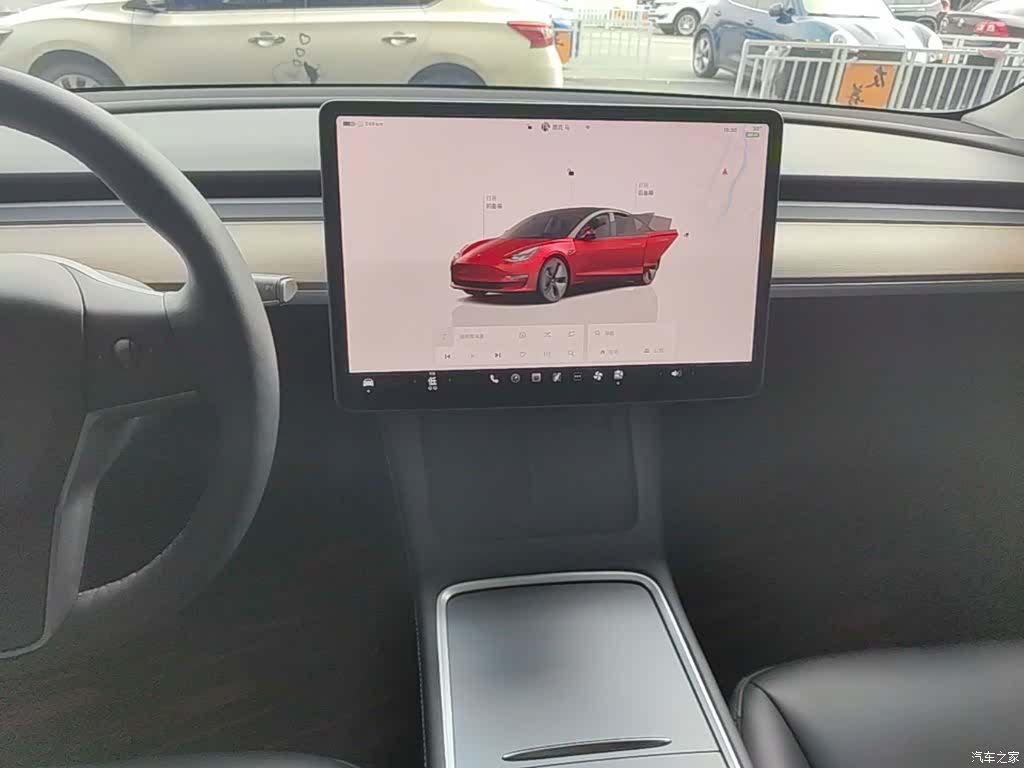 Tesla Model 3, 2022 13