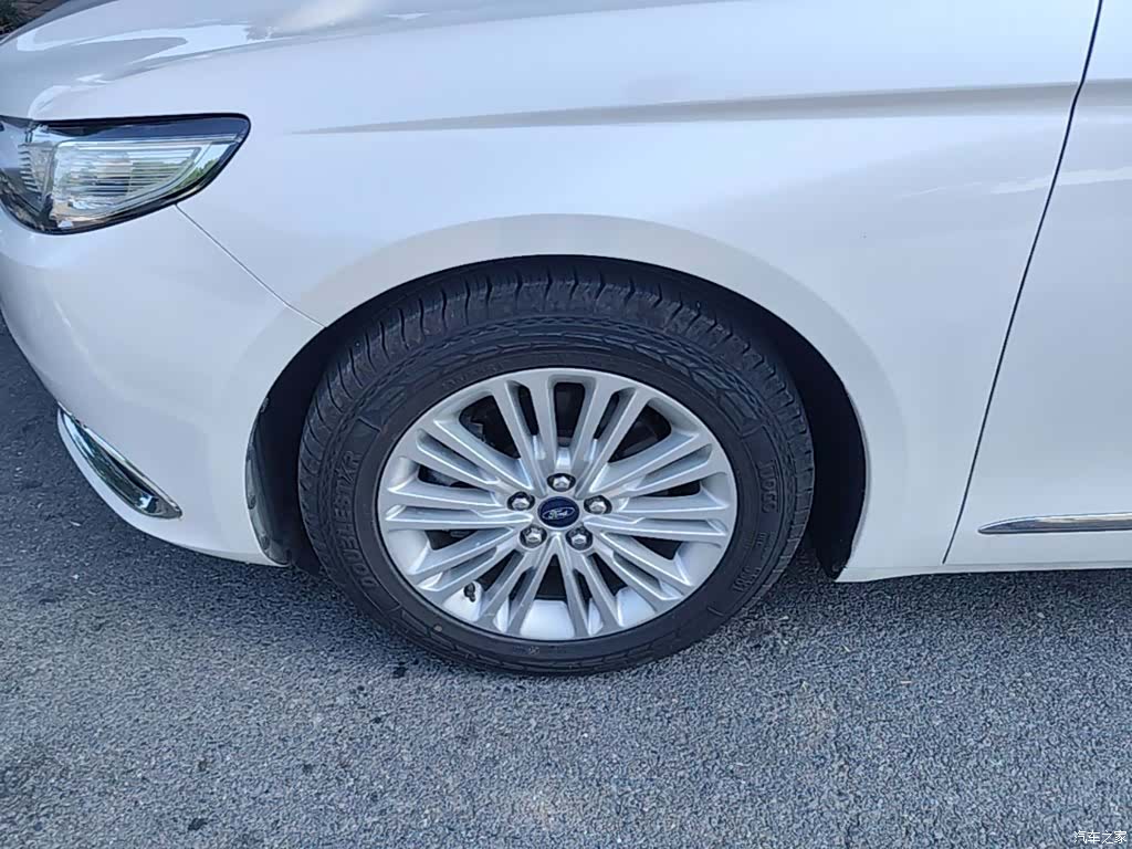 Ford Taurus, 2017 25