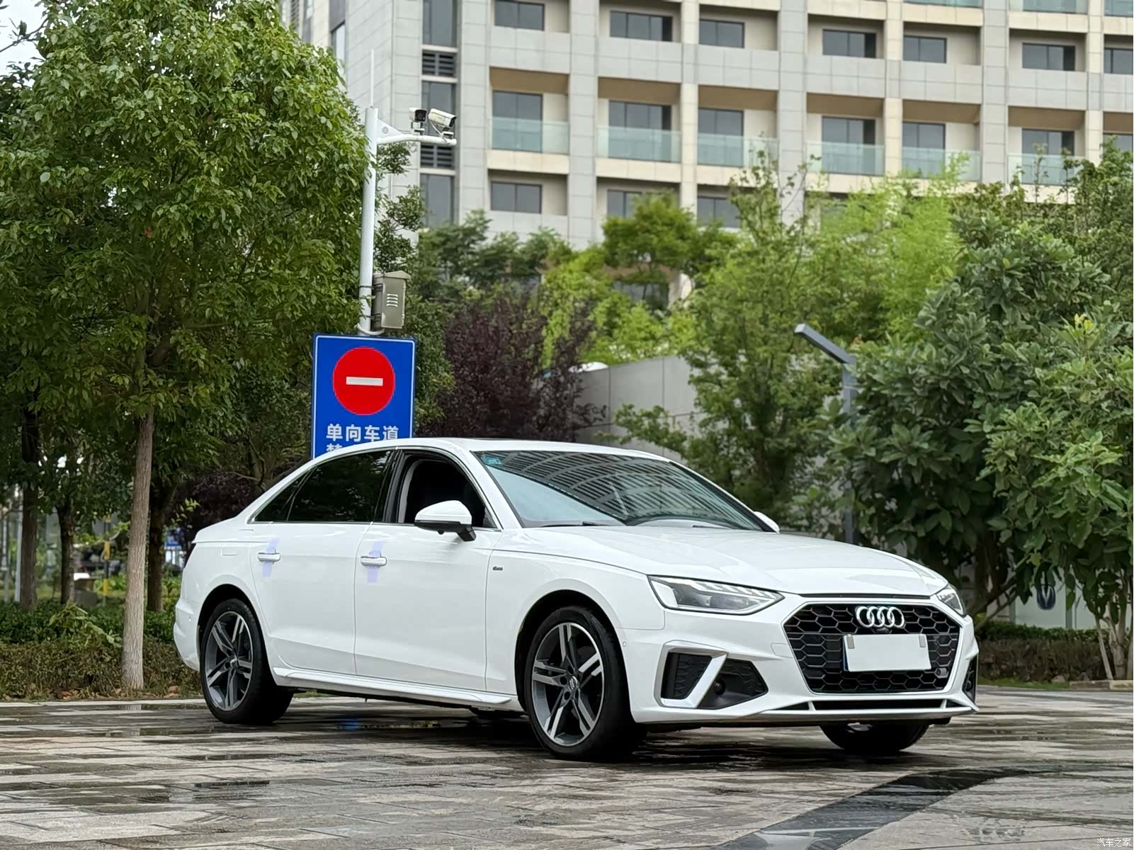 Audi A4L, 2020 3