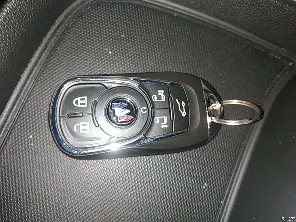 Buick GL8, 2023 9