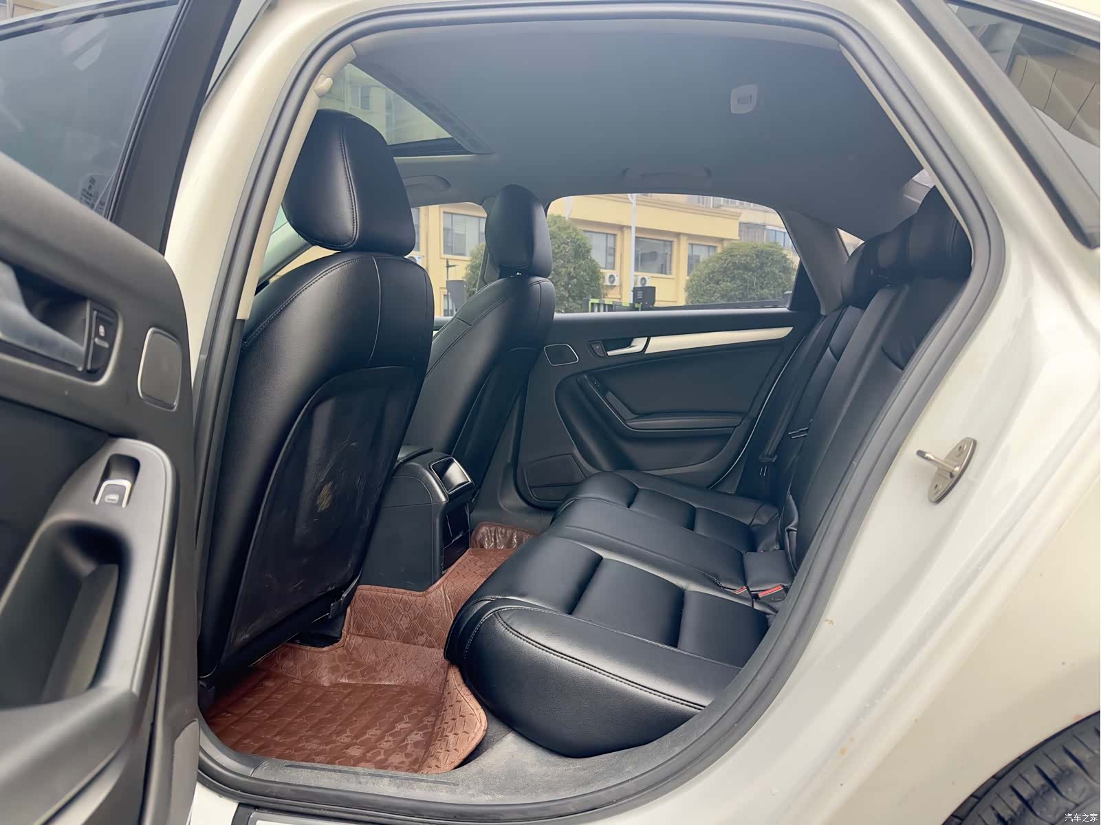 Audi A4L, 2016 4