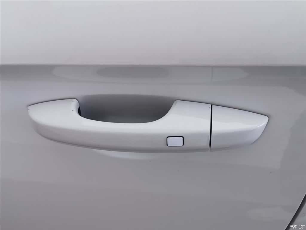 Geely Emgrand, 2022 18