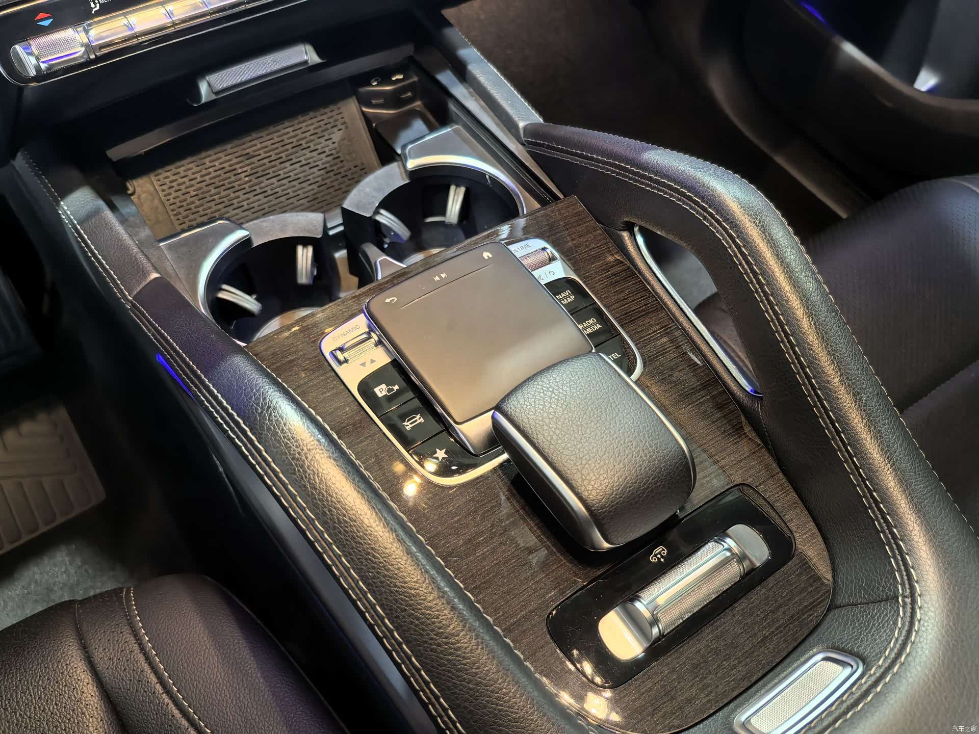Mercedes-Benz GLE, 2020 8