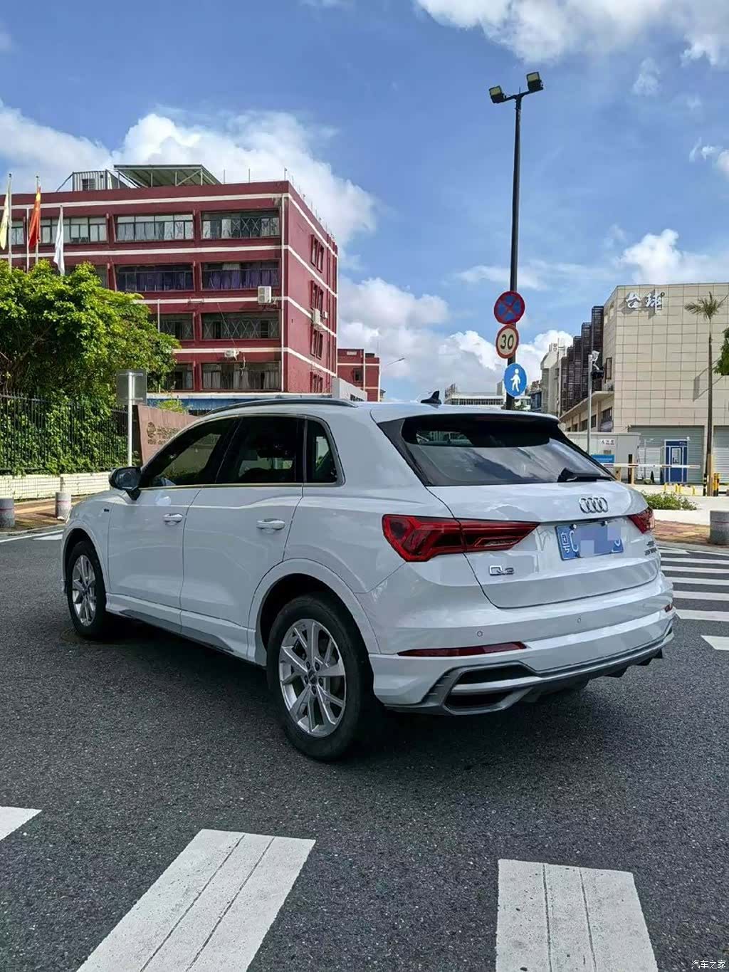 Audi Q3, 2020 7