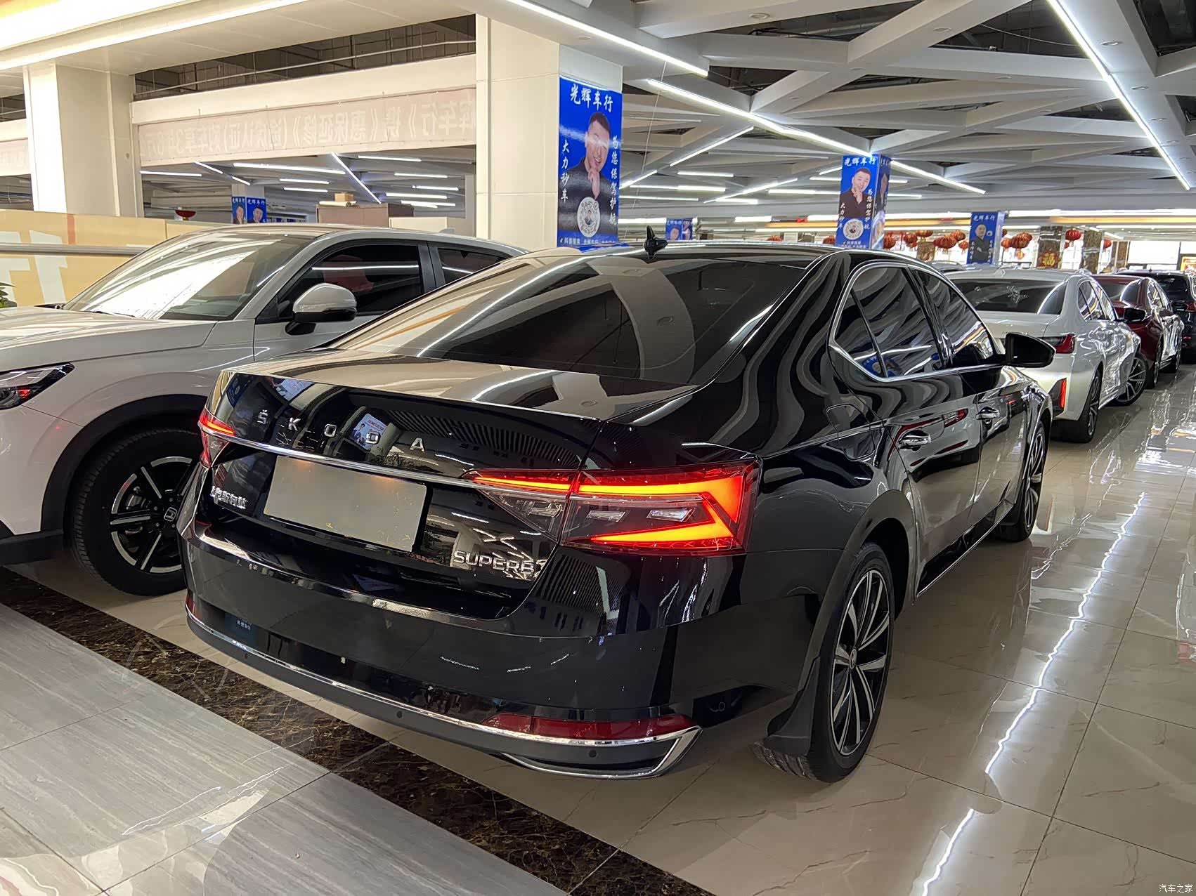 Skoda Superb, 2022 4