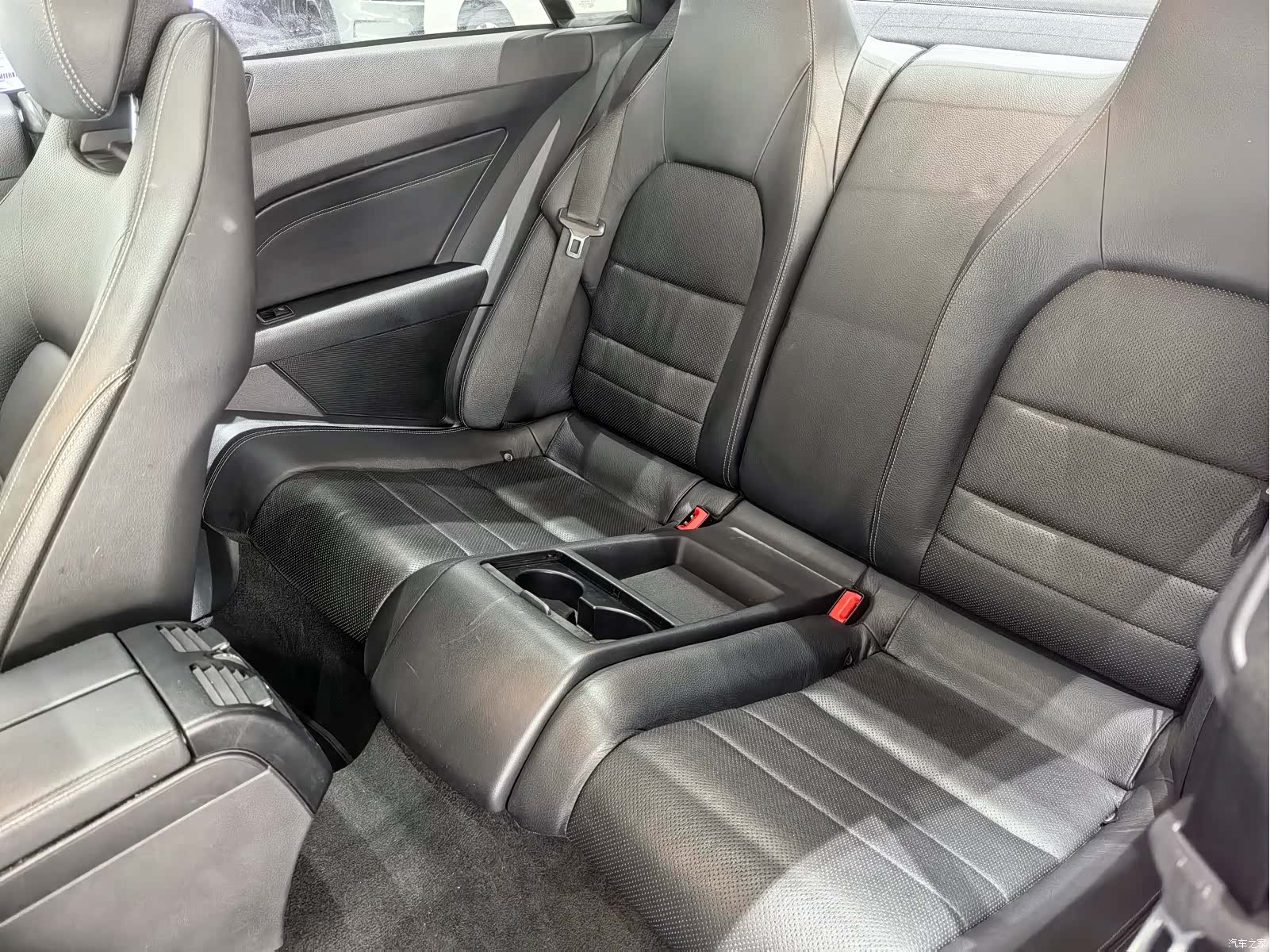 Mercedes-Benz E-Class, 2016 20