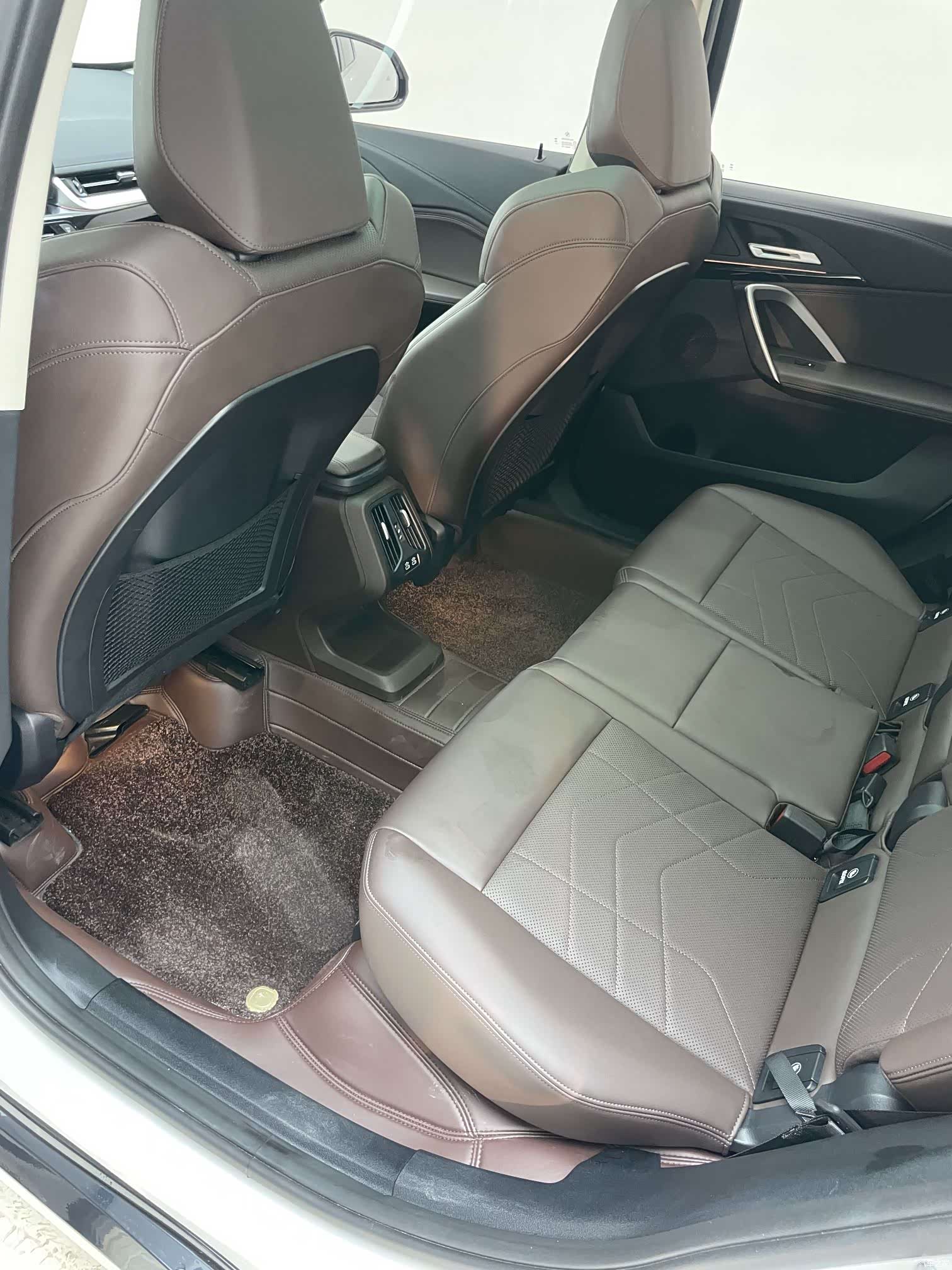 BMW X1, 2023 32