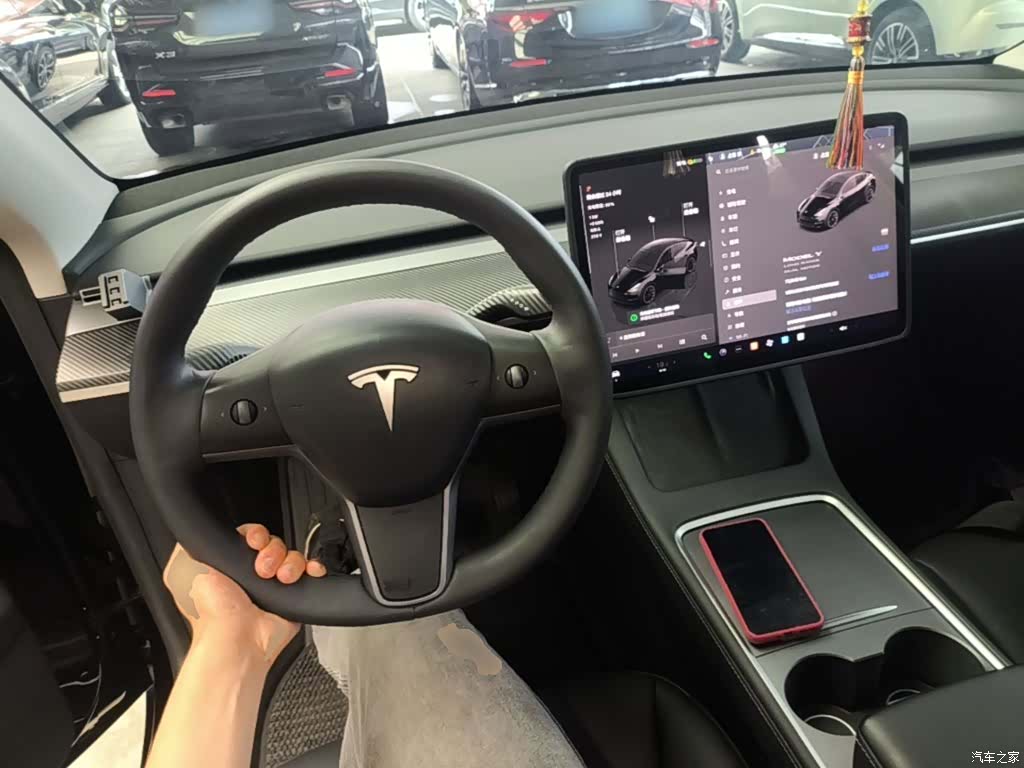 Tesla Model Y, 2023 10