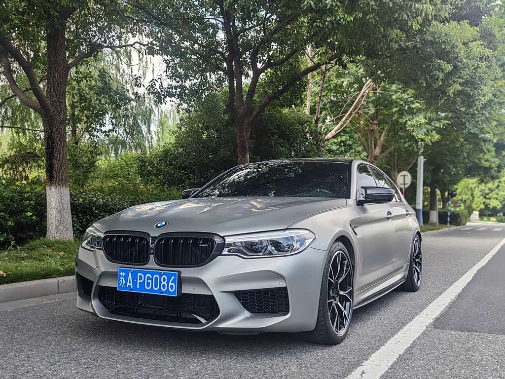 BMW M5