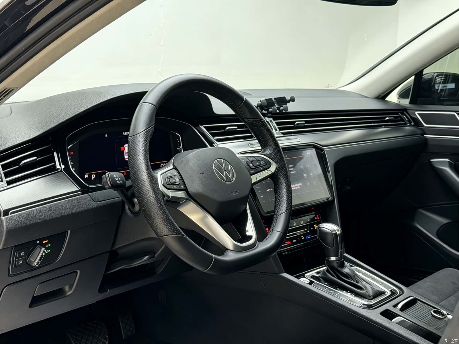 Volkswagen Magotan, 2022 13