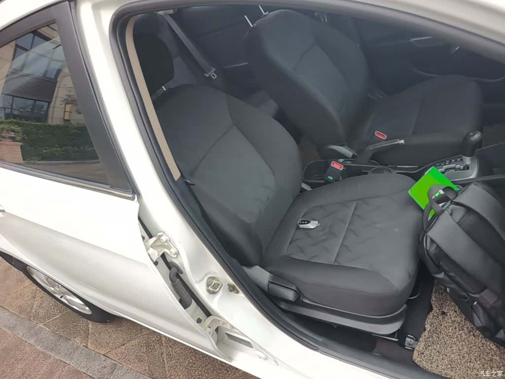 Kia K2, 2015 25