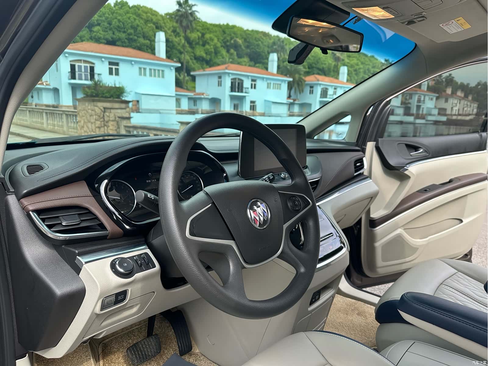 Buick GL8, 2023 4