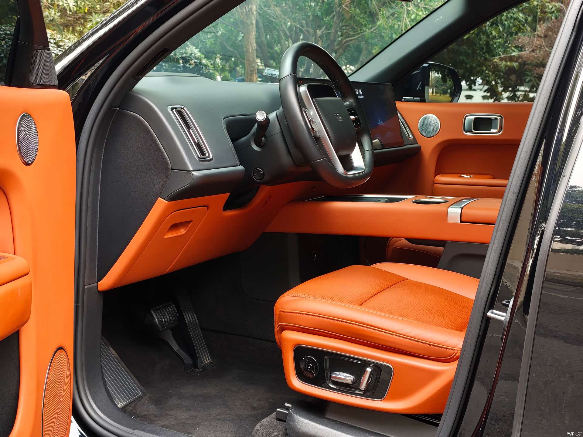 Li Auto L9, 2023 все фото