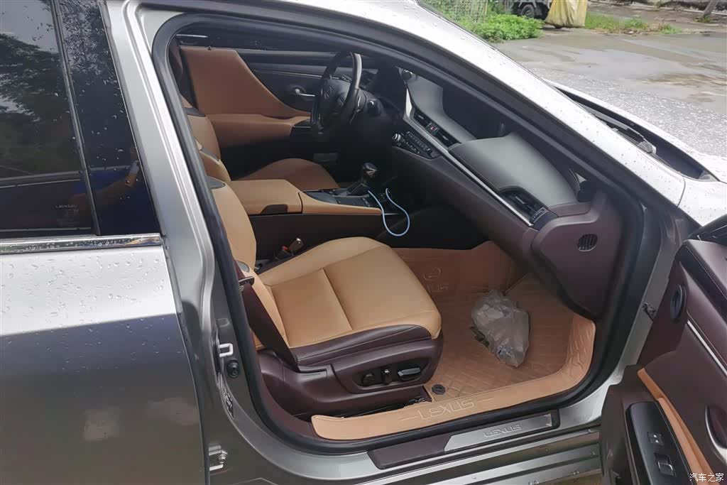 Lexus ES, 2021 8