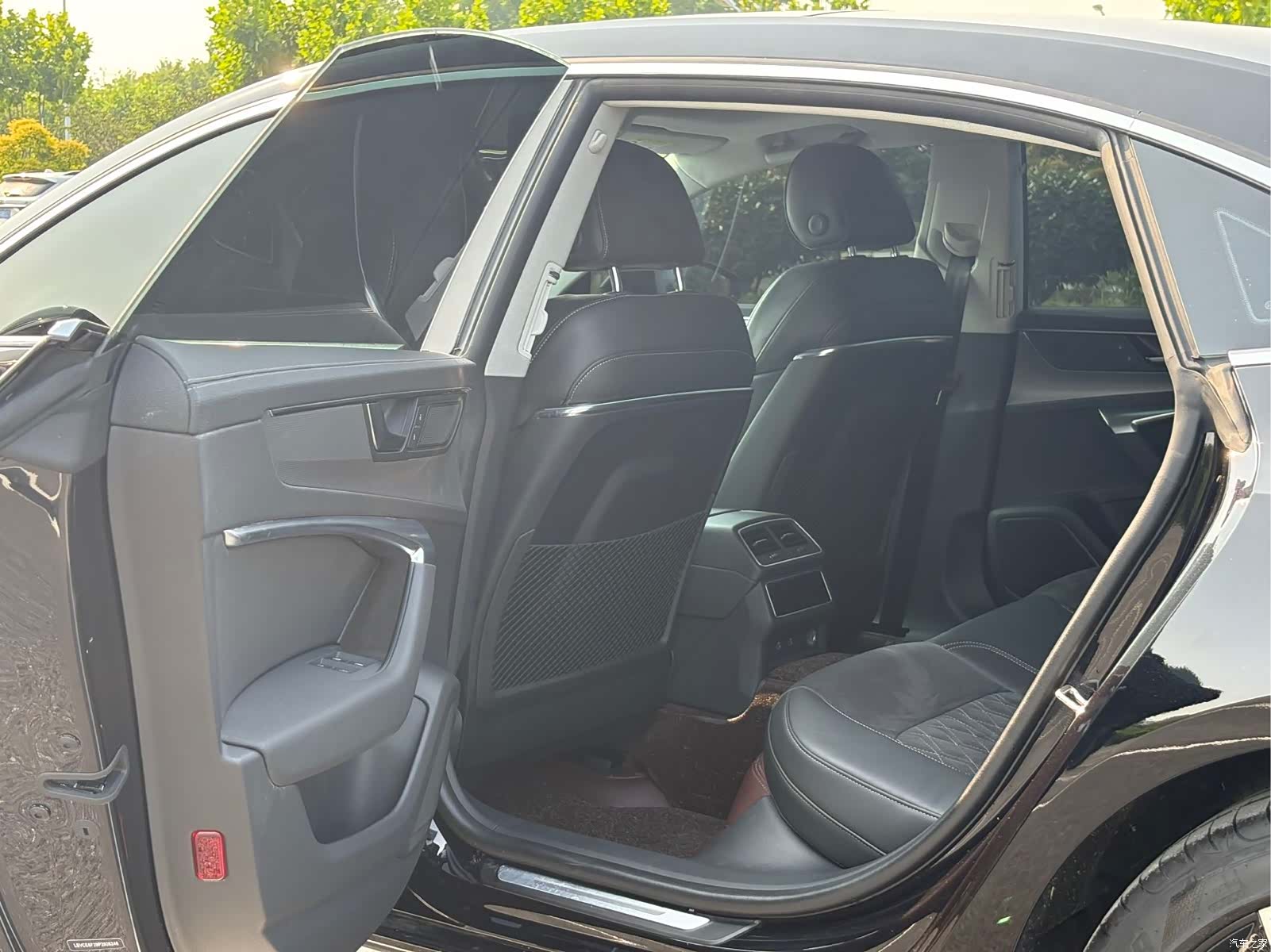Audi A7L, 2024 10