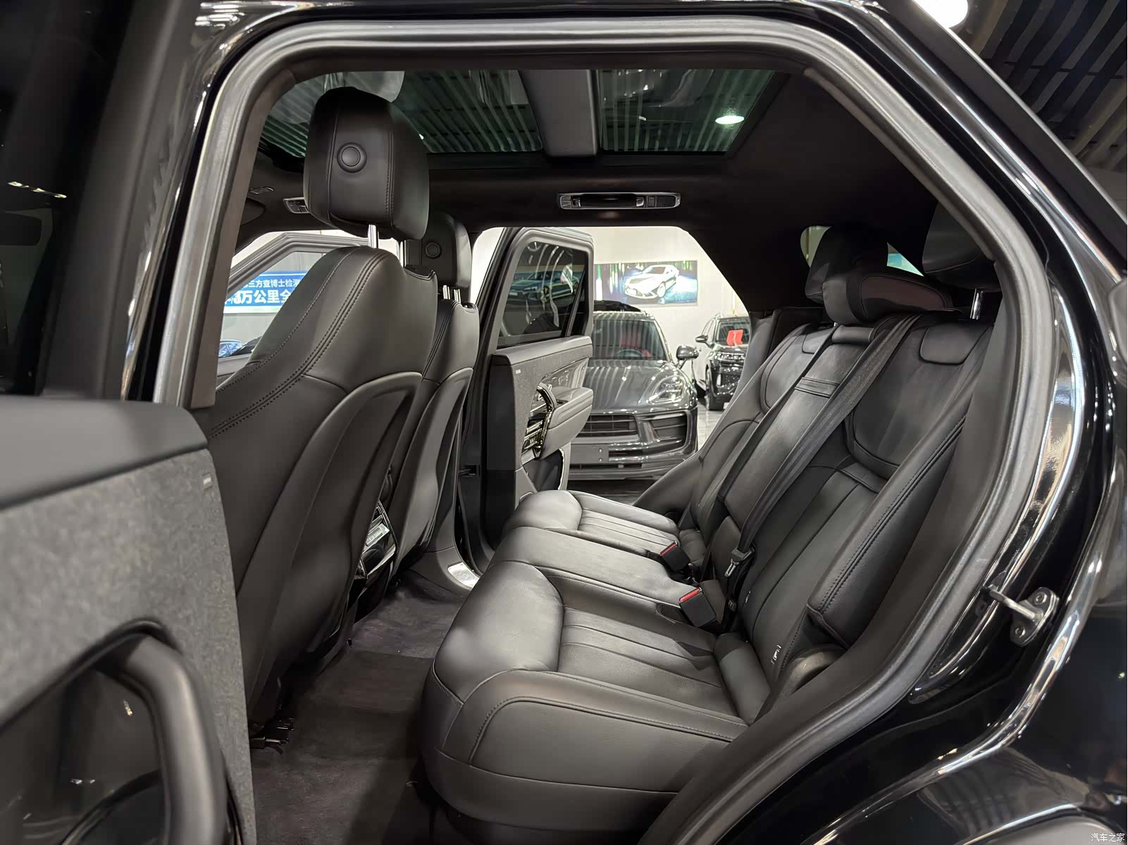 Land Rover Range Rover, 2023 все фото