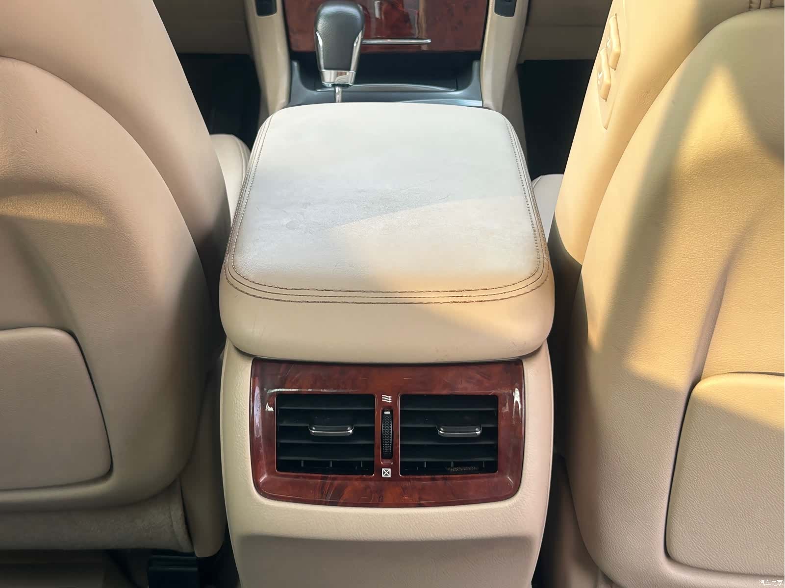 Toyota Crown, 2012 10